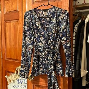 Gibson long sleeve faux wrap top XS